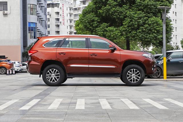 自主品牌又一硬派越野,最高不到15万,柴油机配中央差速锁