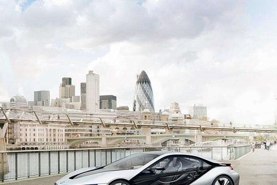 迈入电气化时代，宝马还能坚守纯粹驾驶乐趣的信仰吗？