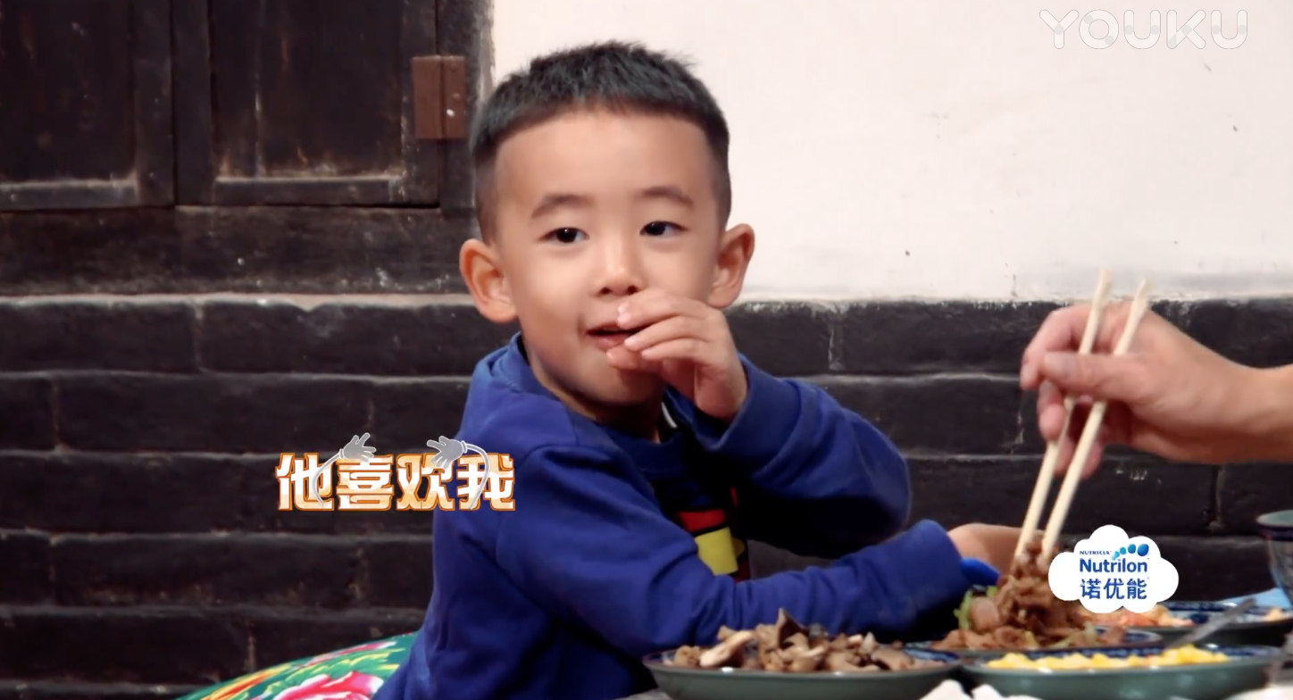 陳小春說自己是小弟，jasper都被嚇懵了，網友：回家肯定被訓了