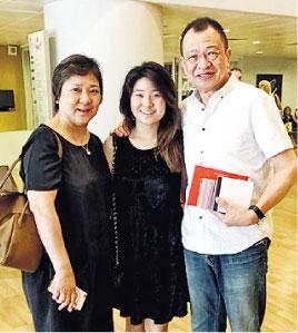 TVB金牌绿叶，家庭背景惊人，69岁仍拍戏，视女儿为掌上明珠