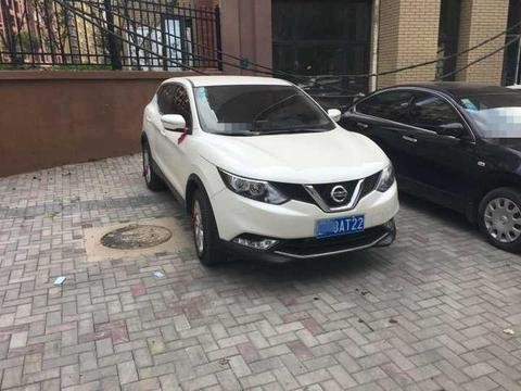 致敬交警，你以为交警的工作时间是早八晚五？有时是24小时