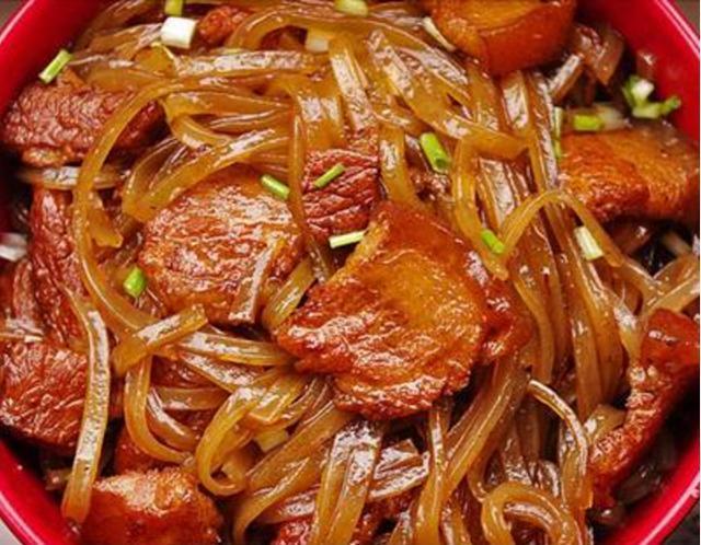 这道最具人气的东北菜，猪肉炖粉条，你学会了吗