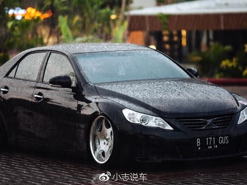 丰田锐志正式停产！最便宜的V6后驱成绝唱，我还能开什么车去把妹？