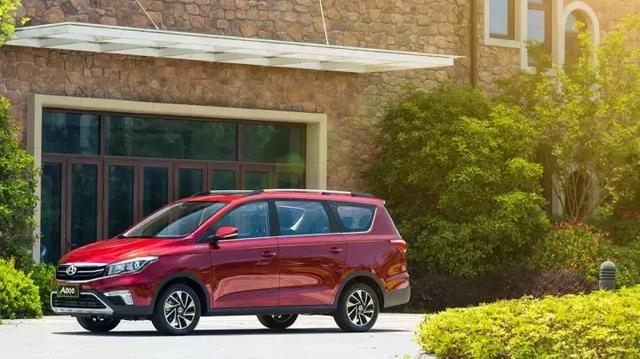 8月轿车全面萎缩的长安,要如何梳理产品线?