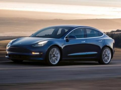 华而不实的配置 特斯拉Model3超大中控屏惨遭外媒吐槽
