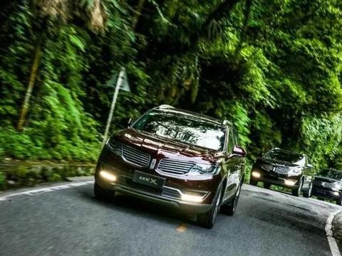 北纬30°青城山，老司机带你体验林肯SUV的底盘操控