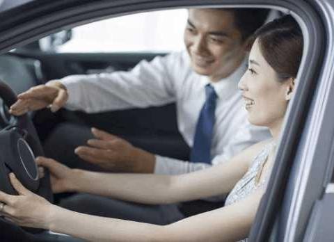 去4S店买车 如果不知道这4点等着被坑吧!