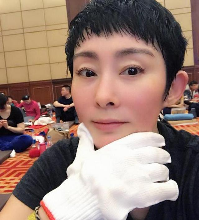 49岁张敏近照曝光:好看吗?讲真话