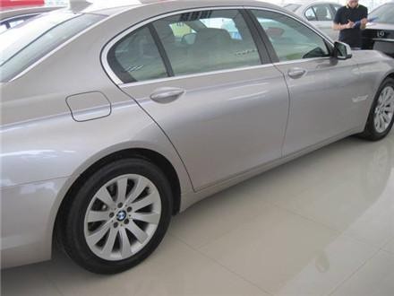 花百万买了一辆宝马740,，当天交车，可这午餐就给我这样？