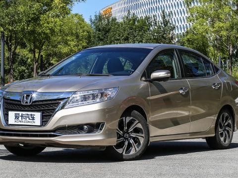 帅气小生高颜值登场 外形硬朗空间够大 售价仅10万起