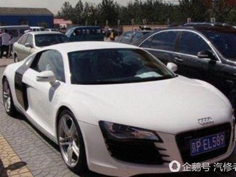 北京二手车成堆放 200万的宝马只卖60万 如此便宜竟没人购买