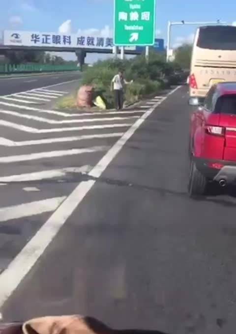 走一圈公益，来一波正能量！   车友会全球车市中国车市新能源车市十一·黄...