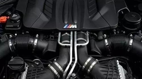 试驾198.8万元的豪跑