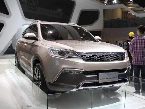 全景天窗+胎压监测+无匙进入, 还配12寸超大屏, 这好车才卖7万