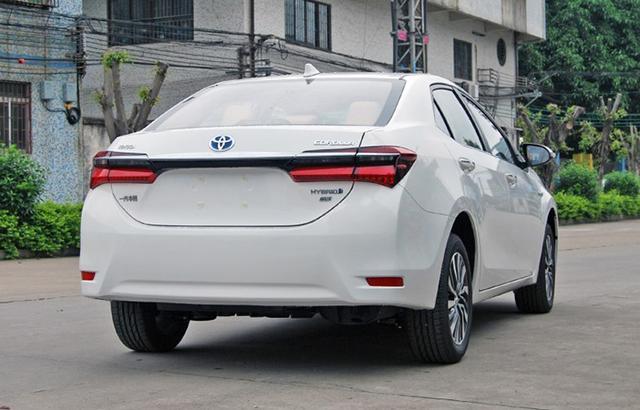 每公里油耗不到一毛三,卡罗拉新产品布局