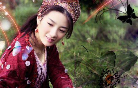 黄奕瘦身后为好友李小璐站台，大长腿抢镜，颜值创新高逆袭成女神