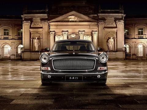 董事长坐自家红旗回家，刚上车就抛锚，一看发动机，结果尴尬了！