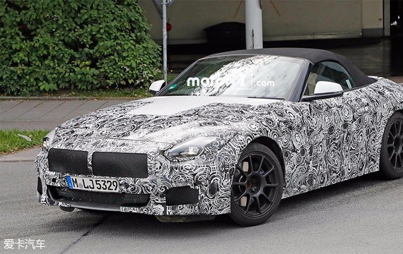 宝马新一代Z4量产版首曝 软顶敞篷设计