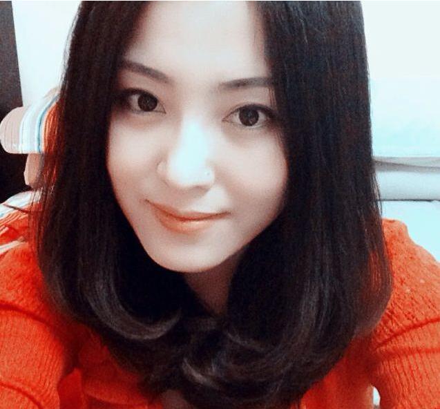 张可  
