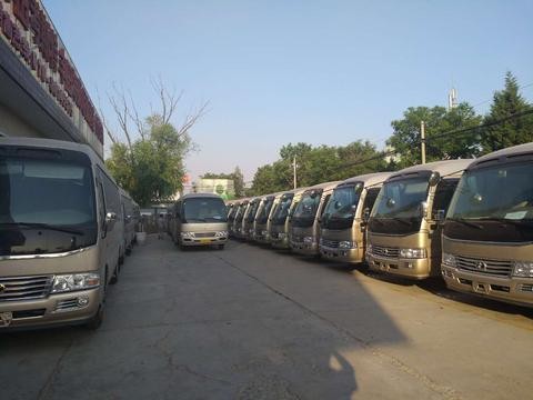 丰田考斯特11座内部图