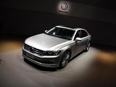 大众最失败的轿车，刚上市就降价5万，牌子不输奥迪，为何卖不动