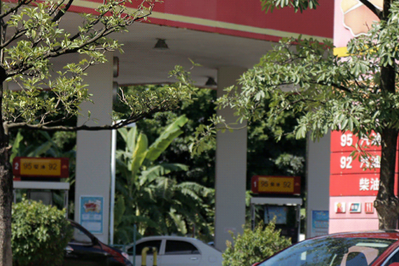 【实测】5毛钱一公里，没想到2.0T+9AT最强B级车竟如此省油！