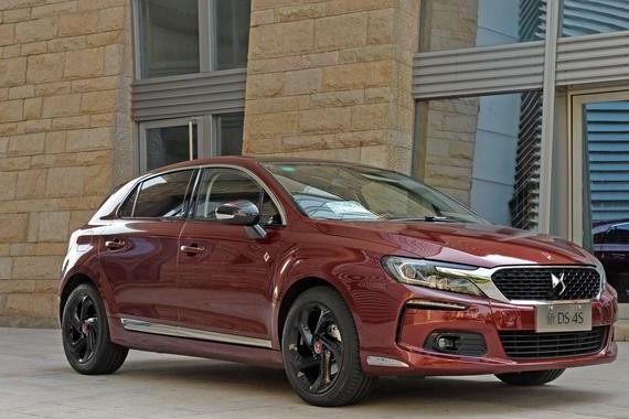 15万我还真不看高尔夫了！豪华品牌不好吗？真不比A3差！