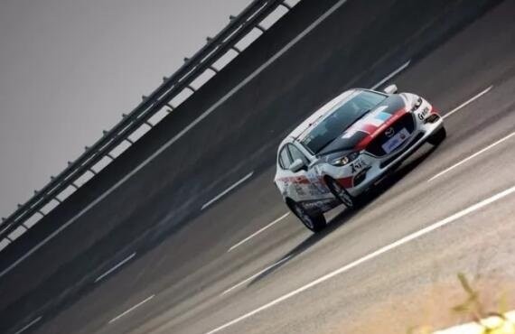 百公里油耗4.8L,长安马自达昂克赛拉获CCPC（量产车性能大赛）冠军