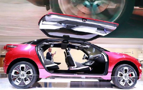 美媒：中国推出排放规则支持新能源汽车