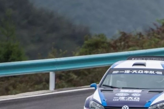 500牛·米？百公里油耗100升才是这台高尔夫的最大亮点