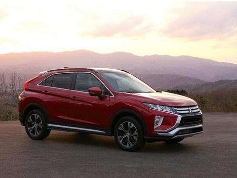 三菱新推最具亲民SUV, 2.2T配四驱15万，关键还省油