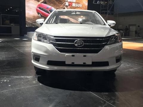 捷达都懵了！这货才卖5万，还搭载宝马发动机