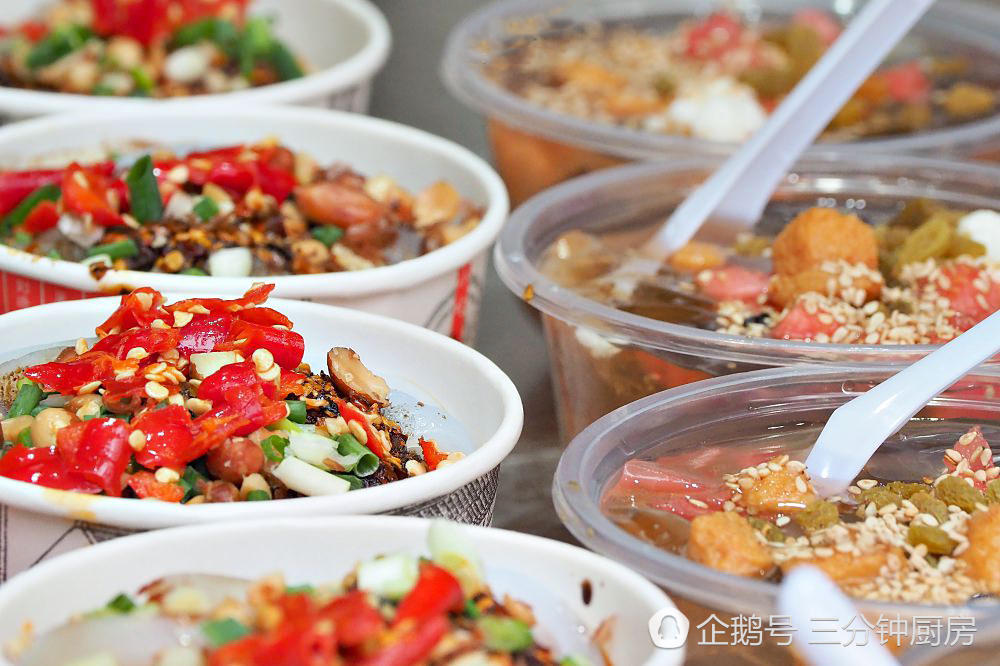 盘点四川成都著名小吃，锦鲤一条街，只有一款小吃太恐怖