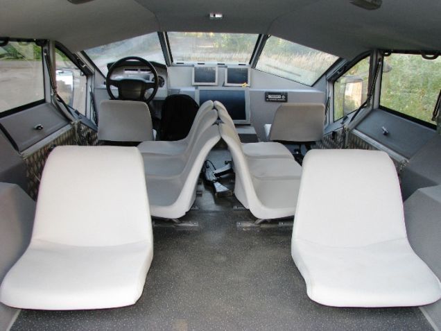 战斗民族果然强悍!越野车都能改成“飞船”