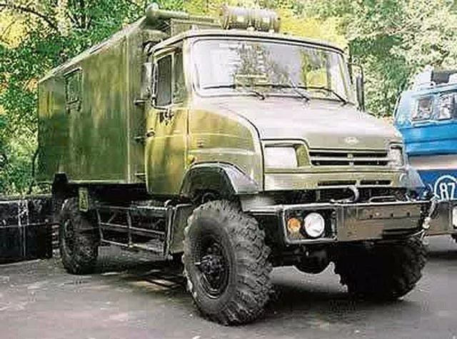 战斗民族果然强悍!越野车都能改成“飞船”