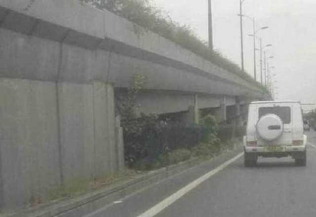 中国最强豪车车牌号,气势力压380万的奔驰,吊炸天