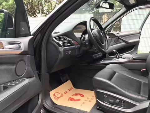 20万拿下宝马X5，却开着车跑去买彩票，不在因为被甩而难过！