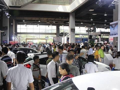 开展首日成交破1200！华南国际车展明后天火爆再续