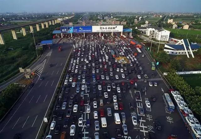 有车的老铁国庆想去浪?自驾游不得不看的高速六大扣分项!