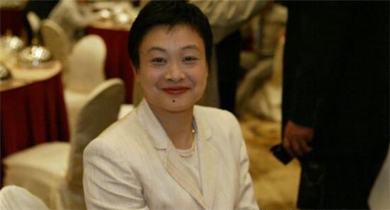 打一球喊一声“吆西”的小山智丽：时代悲剧下的个人缺憾