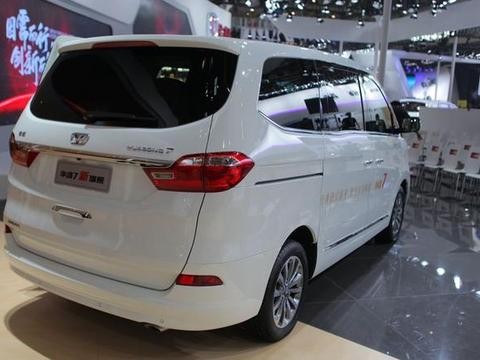 国内终于有这台实力MPV、怒怼丰田埃尔法了