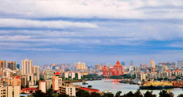 中国最美的10个海滨城市排名，你最想去哪一个城市？