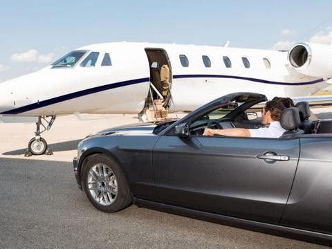 这车动力秒杀同级SUV，性能堪比越野车，被称为“陆地战机”！