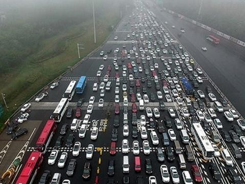 国庆双节出行，若不考虑拥堵，车主们最担心的是这一点