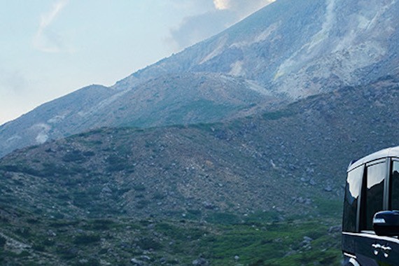 轮椅直接能上，第三排自己能下，充电宝都有专属座，这才是自驾最...