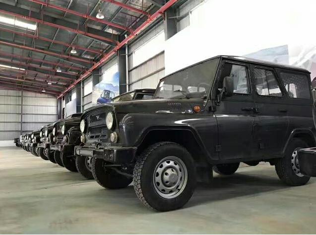 两款来自于俄罗斯的越野车,稀缺货价格便宜,性