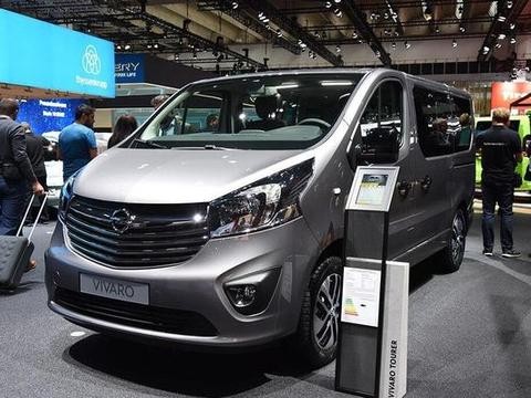 进口MPV配折叠座、大床，实拍欧宝Vivaro Life