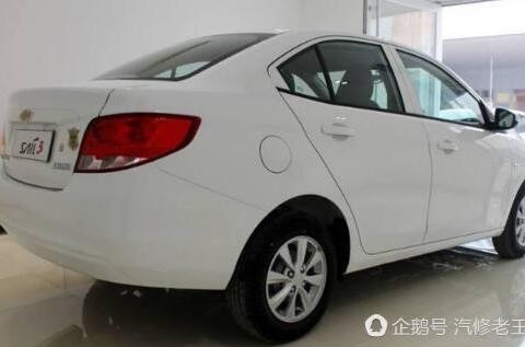 这款车堪称最良心合资车，外观漂亮而且油耗还低，顶级配置才7万
