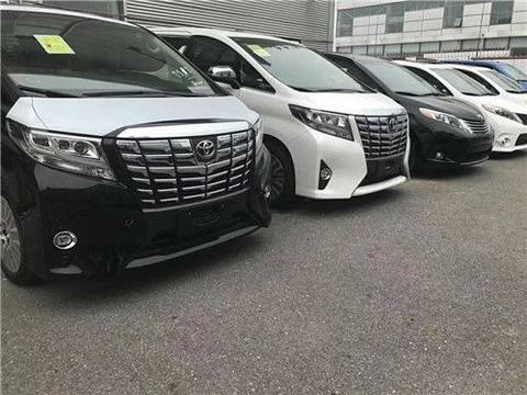 2018款丰田埃尔法3.5豪华版商务保姆车