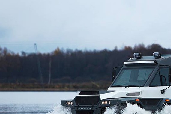 国庆自驾去哪儿都堵？因为你没有这台神车